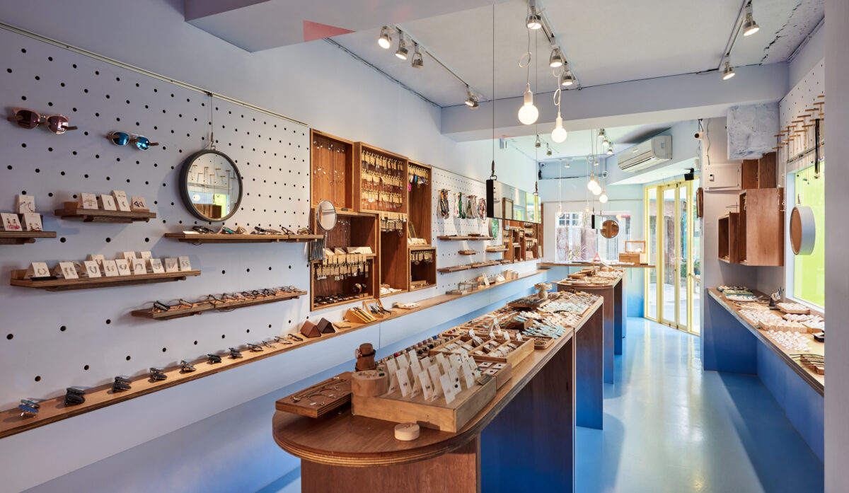 Shop V